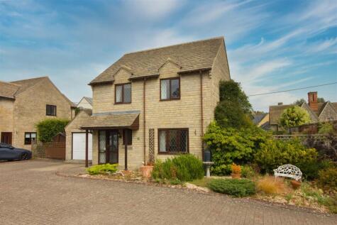 School Close, Burton Hill, Malmesbury