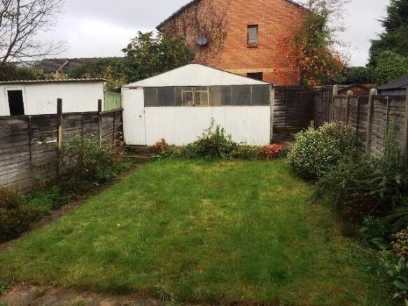 MAYPOLE CRESCENT IG6