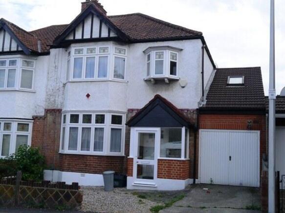 SOUTH WOODFORD 4 BED SEMI