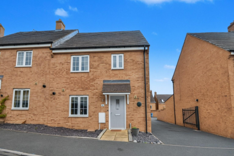 Savernake Drive, Little Stanion