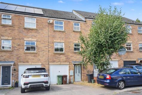 Carlisle Close, Corby, NN18 8RN