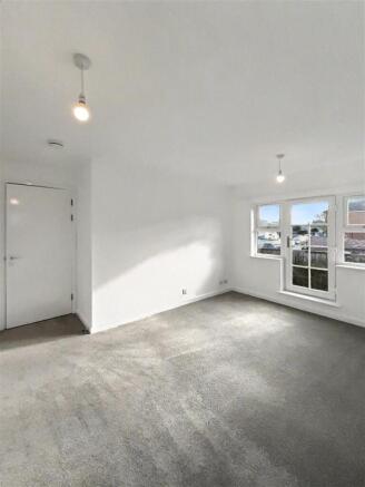 7vc lounge diner.jpg