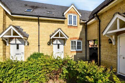 Barnwell Gardens, Priors Hall Park, NN17 5EL