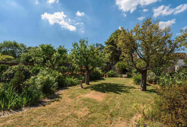 1316767-3-6862e95...