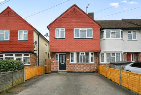 Pembury Avenue, Worcester Park, KT4