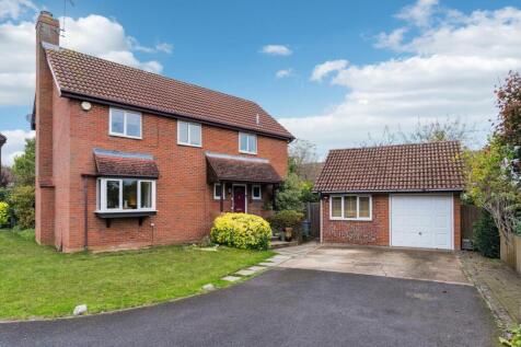 Spinney Close, Hitchin, SG4