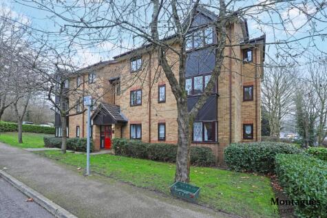 Woodland Grove, Epping, CM16