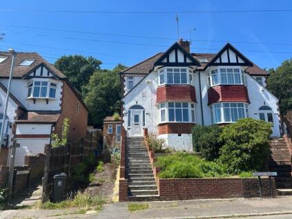 Sedley Rise, Loughton, IG10