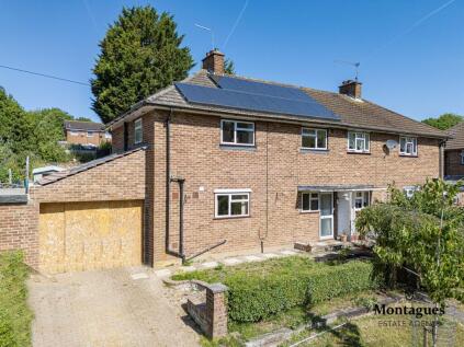 Centre Drive, Epping, CM16