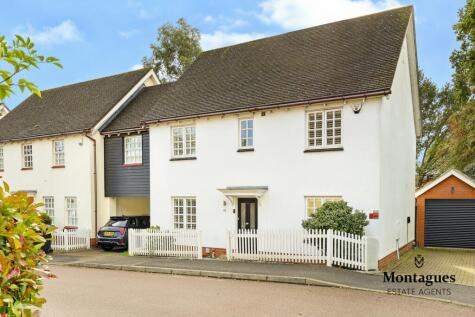 Tempest Mead, North Weald, CM16