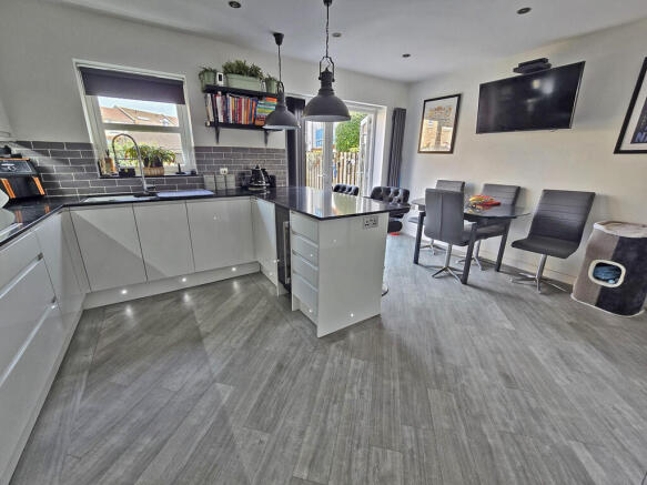 Kitchen - Diner (...