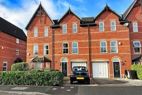 Altrincham - 4 bedroom town house for sale