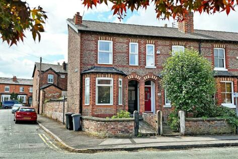 Altrincham - 3 bedroom end of terrace house for sale