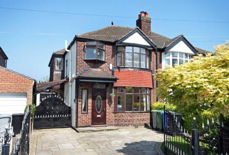 Bloomsbury Lane, Timperley