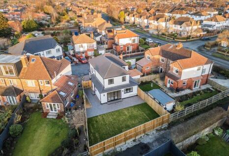 Carlin Gate, Timperley