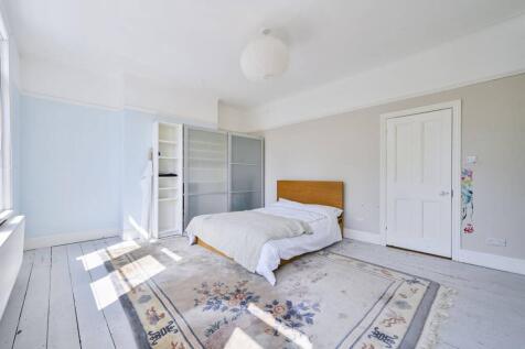 Kelvin Road, Highbury, London, N5