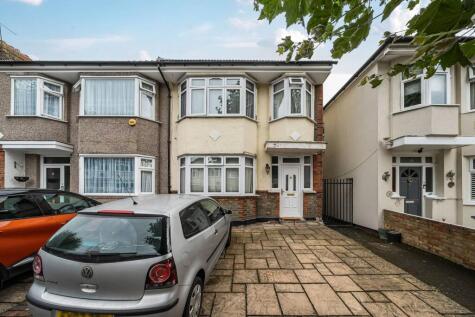 Newark Crescent, North Acton, London, NW10