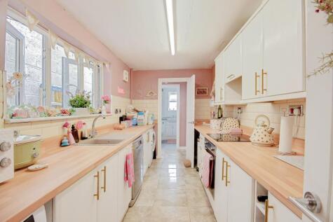 Stanley Road, Linden, Gloucester, GL1