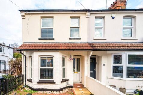 Vale Farm Road, Woking, GU21