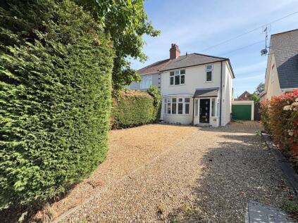 Broadway, Yaxley, PE7