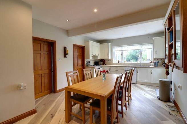 Kitchen/Dining Room