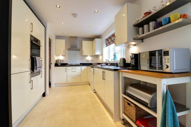 Kitchen/Dining Room