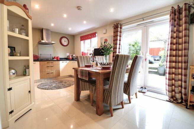 Kitchen/Dining Room