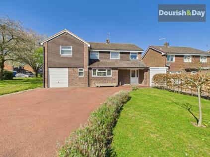 St. Giles Grove, Haughton, ST18