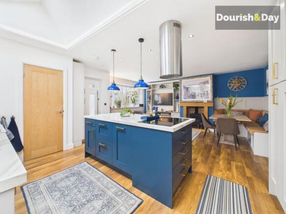 Open Plan Kitchen / Living / Diner