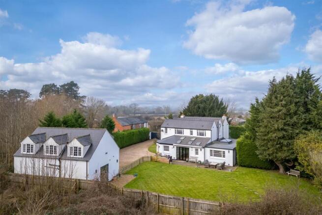 61 - Tynings House - GL51 4XF - Web.jpg