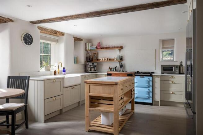 17 - The Old Post Office - GL7 7EF - Web.jpg