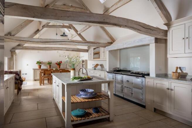 66 - High Barn - GL6 0QA - Web.jpg