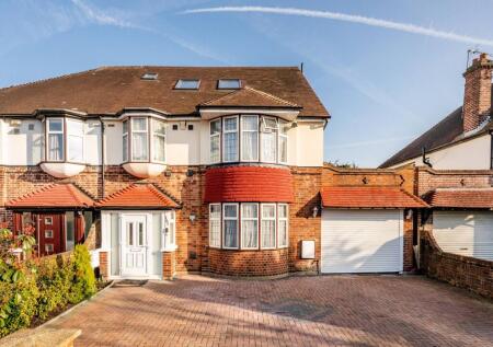 Bath Road, Hounslow, TW3