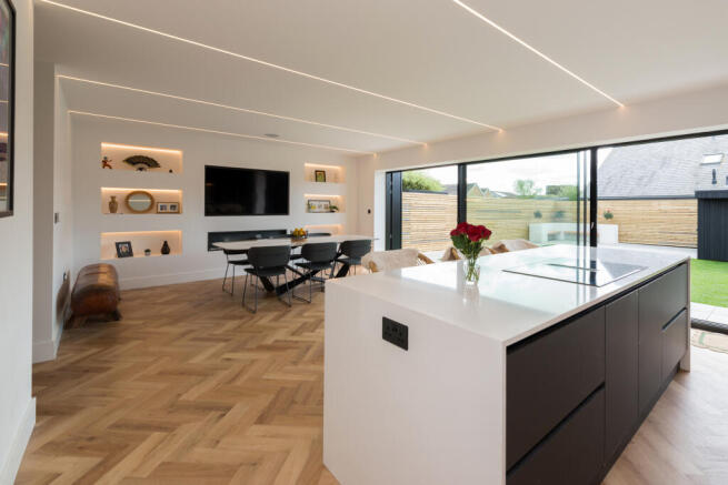 Kitchen / Dining Room
