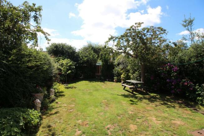 3 bedroom detached house for sale in Horsendale Avenue ...