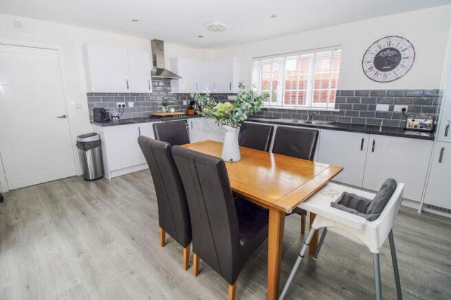 Kitchen/Dining Room