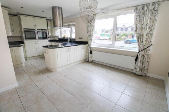 Kithcen/Dining Room (unfurnished)