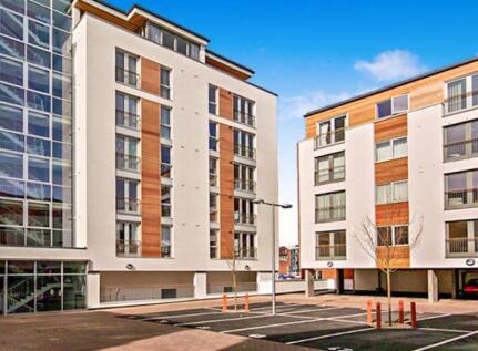 Castle Lane, Bedford, MK40