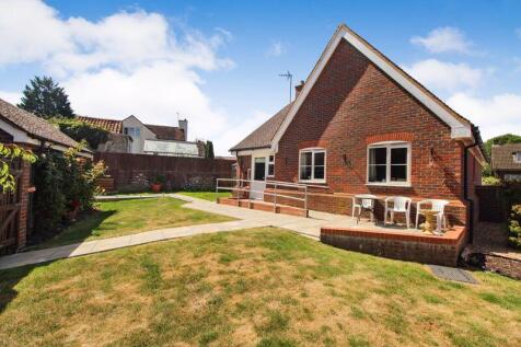 Pavenham Road, Oakley, MK43