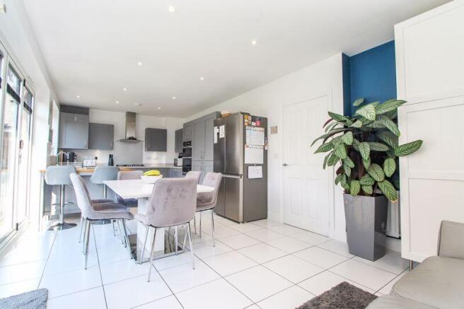 Kitchen/Diner/Family