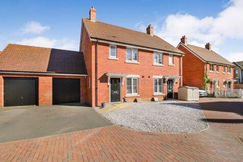 Parry Rise, Biggleswade, SG18 