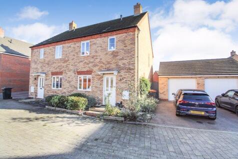 Appledine Way, Bedford, MK41