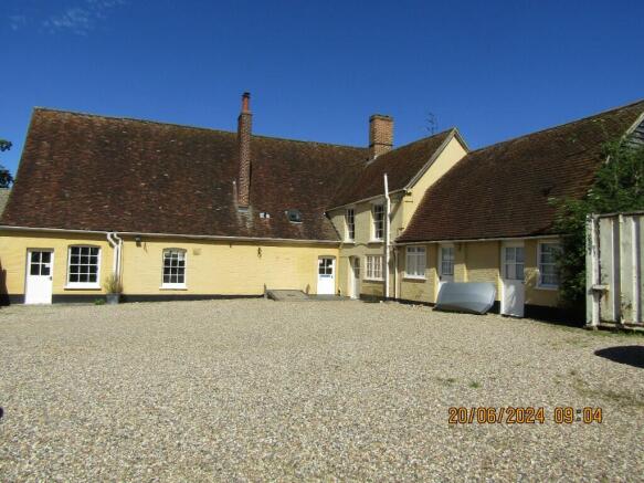 Photo 3