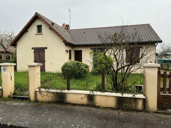 2 bedroom property for sale in Limousin, Haute-Vienne, Bellac, France