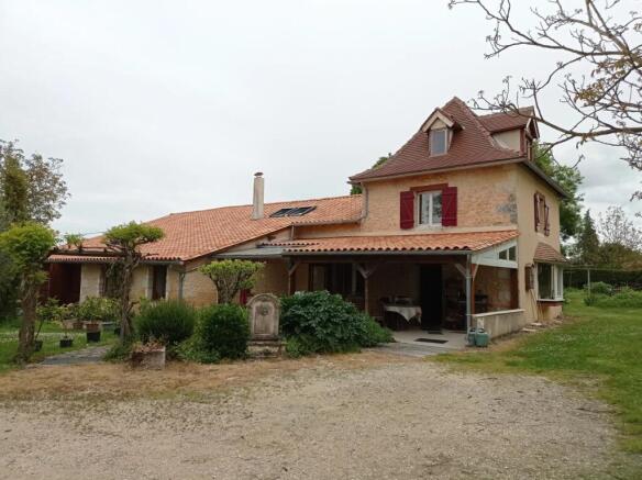 Photo 1