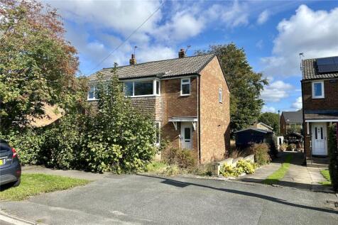 Marten Drive, Netherton, Huddersfield, West Yorkshire, HD4