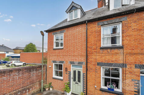 Victoria Road, Godalming, Surrey, GU7