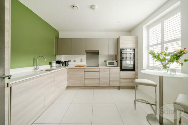 da80a3d8-7e5f-4f8...