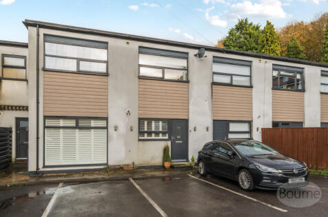 Catteshall Lane, Godalming, Surrey, GU7