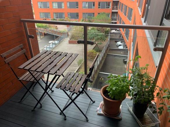 balcony